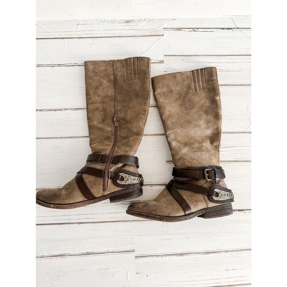 Women’s Rampage Taupe Boots Size 7.5